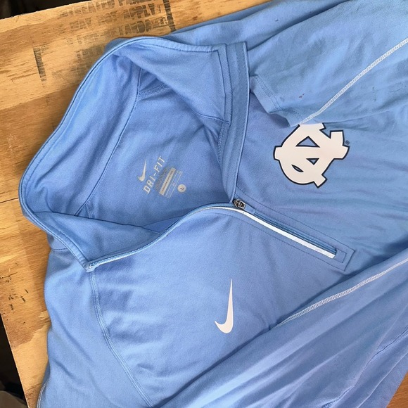 Nike Dri Fit UNC North Carolina Tar Heels Womens Large 1/4 Zip Pullover Blue - Picture 1 of 7